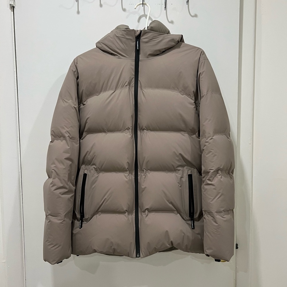 Aritzia Super Puff O2 Modern Taupe XS